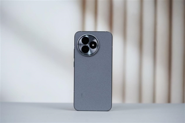 外賣小哥極力推薦REDMI K80至尊版：全程開GPS 從7點半用到下午4點