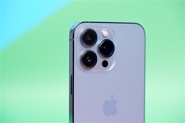 接替遠峰藍！iPhone 17 Air新配色曝光：淡雅藍色調或成主打
